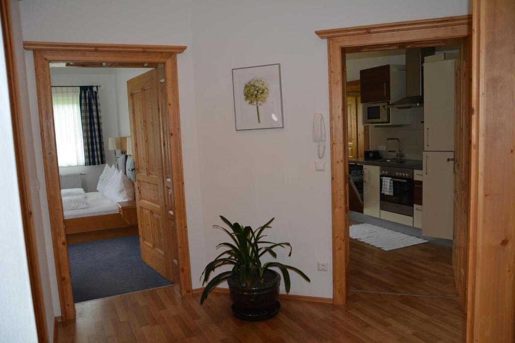 Apart-Pension Wesenauerhof Fuschl am See Szoba fotó